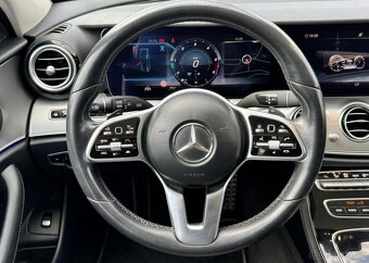 Mercedes-Benz Třídy E E220d COMBI AMG EDITION 4MATIC nafta - 17