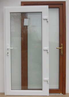 okna a celoprosklené dveře - 17