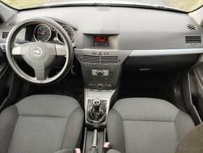 Prodám Opel Astra H kombi 1.3CDTI 66Kw r.v.2006 hezký stav - 17