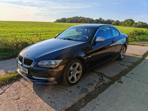 BMW E93 320D 2013 Cabrio, garážované - 17