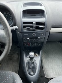 Renault Clio 1.2i 55KW, Tažné, Panorama - 17