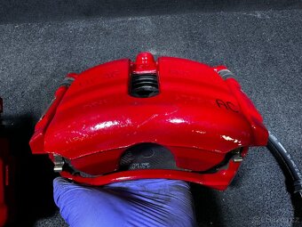 Audi VW Seat Skoda predni brzdy ,brzdové třmeny - 17
