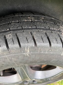 Obytná dodávka Mercedes-Benz Vito - 17