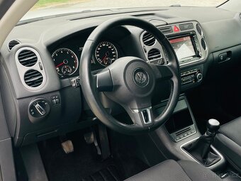 Volkswagen Tiguan 1.4TSI MANUÁL VÝHŘEV SENZORY SERVISKA - 17