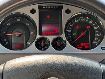 Volkswagen Passat HIGHLINE 2.0 TDI DSG 103kW - 17