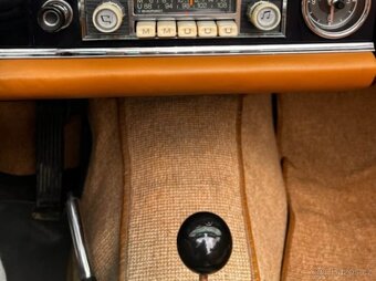 Mercedes-Benz 230 SL Pagode (W113), r. v. 1964 - 17