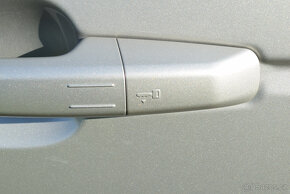 Land Rover Range Rover, VOGUE 3.0 TD - TAŽNÉ - pěkný stav - 17