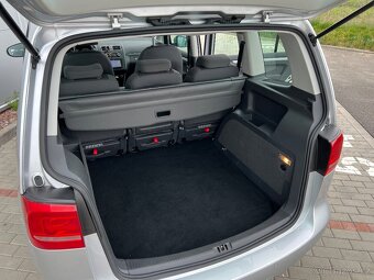 VW TOURAN 1.6TDI 77KW,Webasto,Tažné,Alu R16,Manuál,Navigace - 17