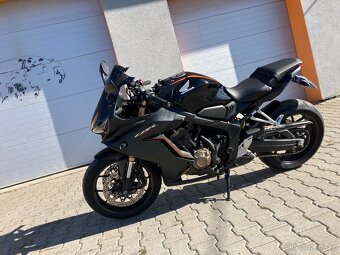 HONDA CBR 650R 2022 - 17