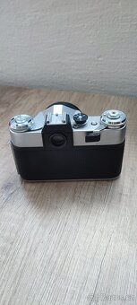 Prodám fotoaparát Zenit-E + objektiv + blesk - 17