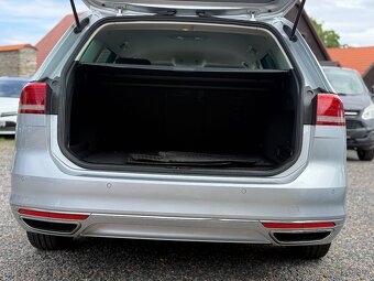 VW Passat B8 2.0tdi (140kw) 2017 (1.majitel-nehavarovane) - 17