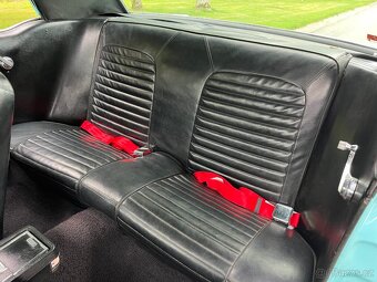 1965 Ford Mustang V8 - 17