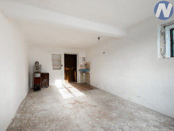 Dub u Prachatic, prodej rodinného domu s uzavřeným dvorkem a - 17