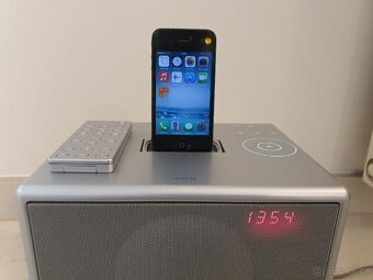 Dokovací Stanice Geneva Radio / Bluetooth  IPhone - 17