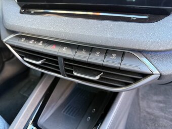 Škoda Octavia 4 Combi 2.0 TDI 110kW DSG - Tovární záruka - 17