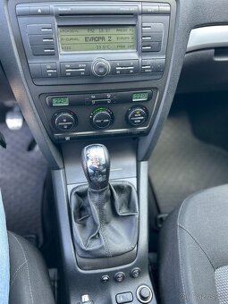 Škoda Octavia 1.6 MPi climatronic, zimní/letní - 17