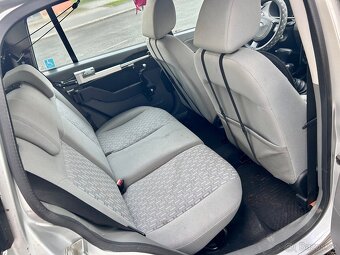 Ford Fusion - 17