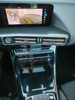 Mercedes EQC 400  AMG 4MATIC VZDUCH MATRIX MBUX DPH - 17