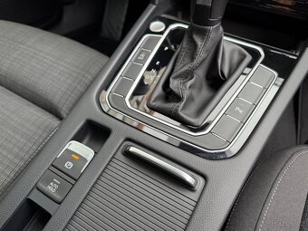 VW Passat B8 Variant 2.0 TDI 110kW DSG - záruka Autodraft - 17