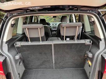 VW Touran 2.0 TDI 103kW,Highline,7.Míst,1.Majitel,Webasto. - 17