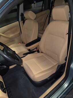 Škoda Octavia 1 Combi 2.0 MPi 85Kw Elegance - 17