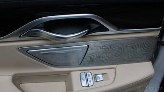 BMW Rad 7 750i xDrive A/T, FULL výbava, odpočet DPH - 17
