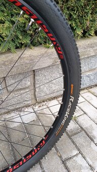 Ghost Kato 7.9 AL star white, kola 29", velikost L - 17