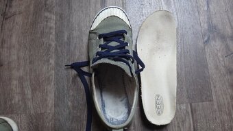 Dvoje tenisky Keen v.40 - 17