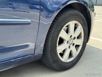 Prodám VW Golf V 1.4 benzin 59kw, r.v. 2008 - 17