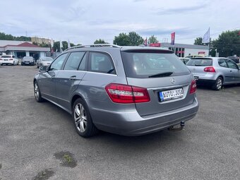 Mercedes Benz E - 17