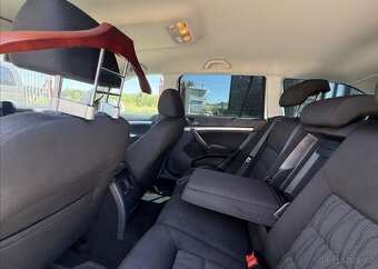 Škoda Octavia 1,6 TDI ELEGANCE,TAŽNÉ,+KOLA nafta manuál - 17