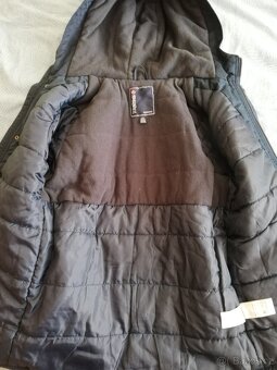 zimní chlapecká tm. modrá bunda 12/13 let - 17