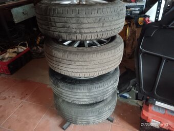 Prodáme ato do dobrých rukách na náhradní díly nebo na proje - 17