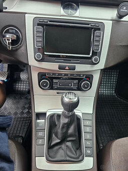 VW Passat Variant B7 103KW/140HP Higline + zimní pneu - 17