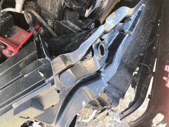 Volkswagen Tiguan 2.0 TDI SCR BMT DSG 4MOTION   POJAZNDÉ - 17