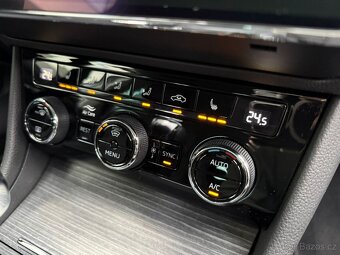 Škoda Superb 3 iV Combi Style 1.4TSI 160kW- záruka Autodraft - 17