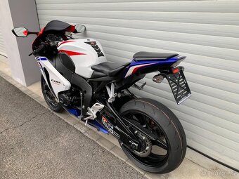 Honda CBR 1000RR 50th anniversary edition - 17