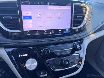Chrysler Pacifica 3,6 Hybrid RU Radar Limit 2023 DPH - 17
