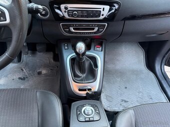 Renault Scénic III Bosse Edition - 17