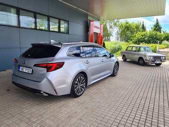 Toyota Corolla TS 2.0 HEV e-CVT Style - 17