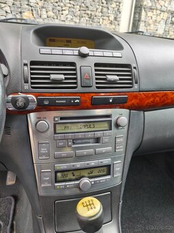 Toyota Avensis 2.2d,D4D 110kw Combi,Tažné,Výhřevy,ALU,XENONY - 17