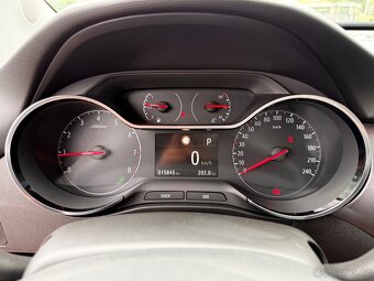 Opel Crossland X 1.2 T / automat / 2018 / 15 tis. - 17