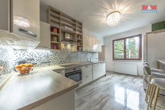 Prodej rodinného domu 7+1, 198 m², Klobuky, ul. Učitelská - 17