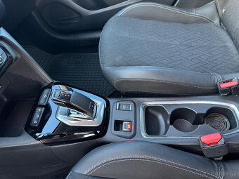 Opel Corsa Elegance Turbo 96kW/130k AT8 - 17