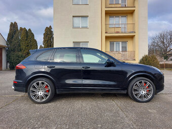 Porsche Cayenne TURBO ČR TOP VÝBAVA - 17