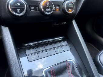Škoda Octavia III RS 2.0 TSI 169kW, 176tkm, DSG, EXTRA STAV - 17