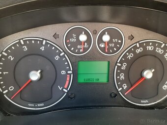 Ford Fusion 1,6 74kW, LPG, tažné, 2009/120000 km, 1.majitel - 17