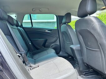 Opel Astra K Sports Tourer, najeto 87.984 km, modrá - 17