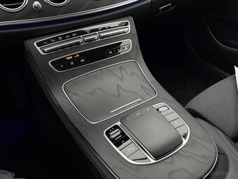 Mercedes-Benz Třídy E, 300de 9-G DPH PLUG-IN 4X4 - 17