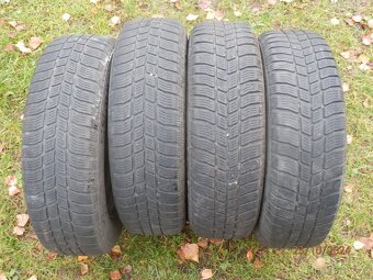 4xObutá zimní sada kol na ŠKODA CITIGO   BARUM 165/70 R14 - 17